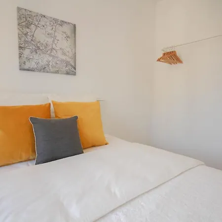 In The Heart Of Central Nice Functional And Cozy Ap For 2pers *